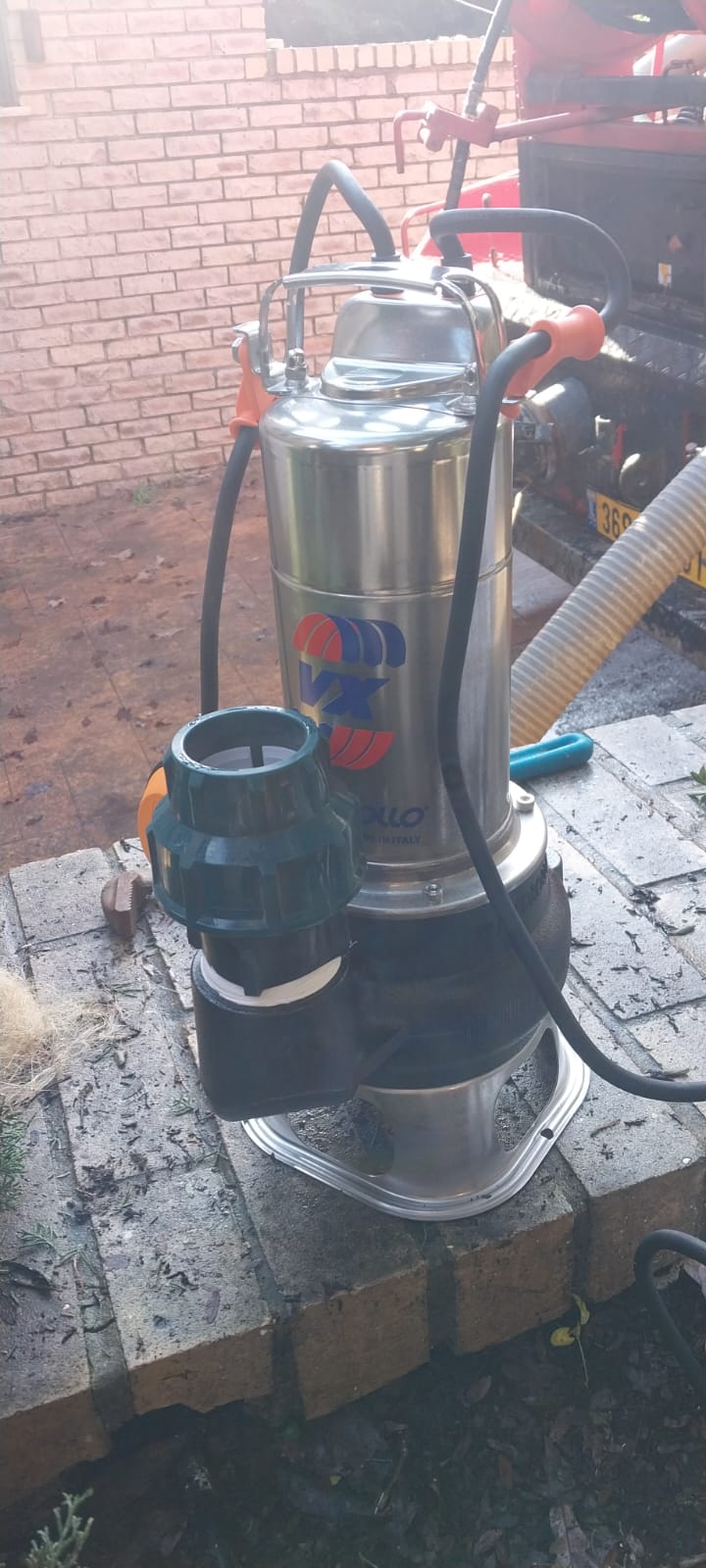 החלפת משאבה טבולה לבור ניקוז  בית פרטי